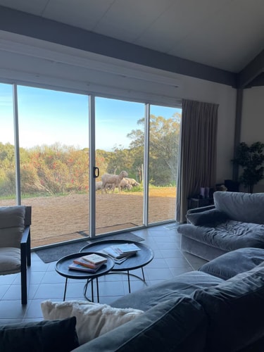 Rural retreat | 5 min to wineries / 10 min to town 19 Serain Residences