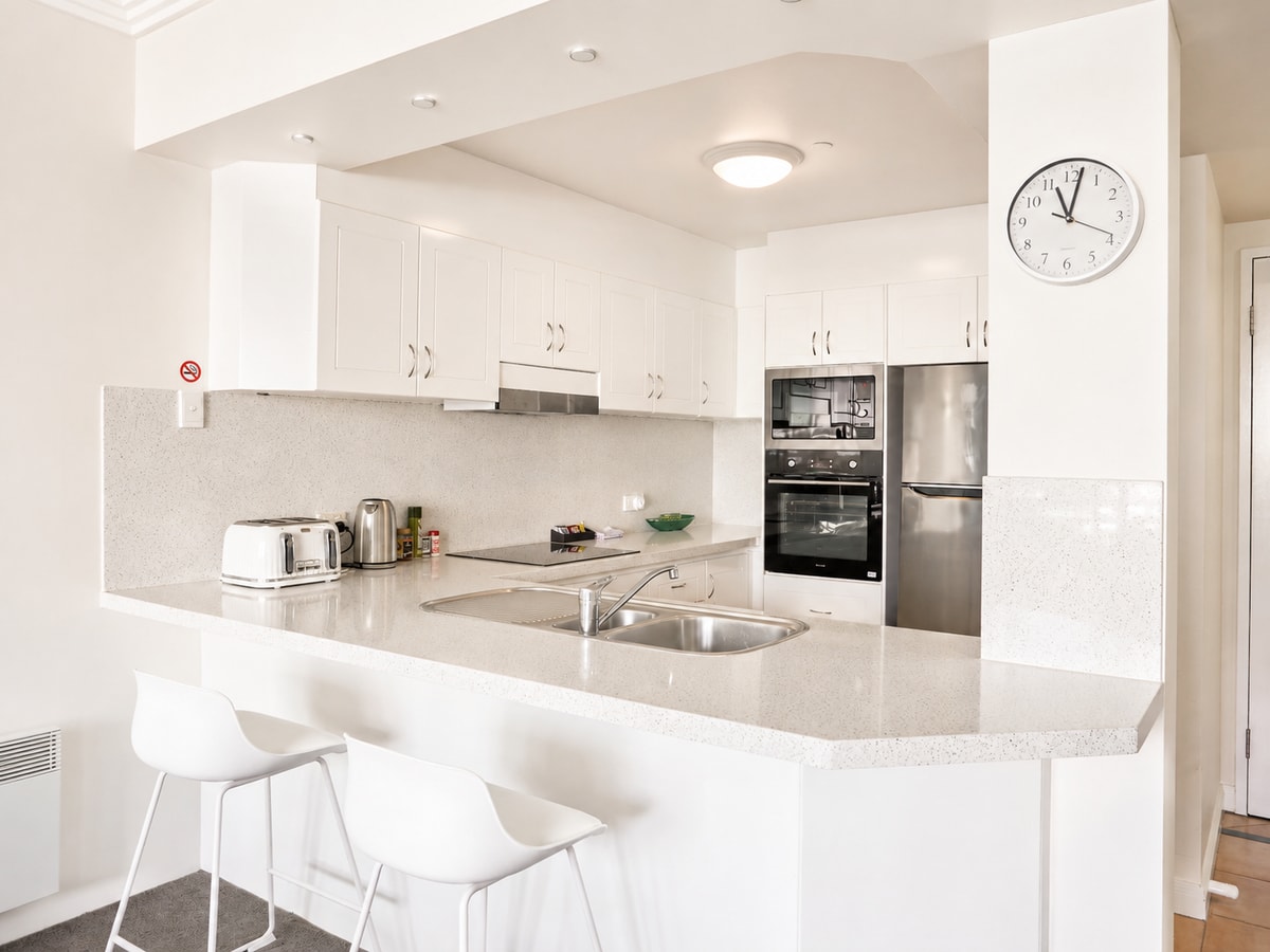 Crown Towers Stunning 1Bedroom Apt 3-min to Beach 19 Serain Residences
