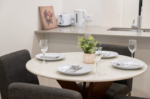 Cozy 2Bedroom Apt in Centre Canberra w/Parking 4 Serain Residences