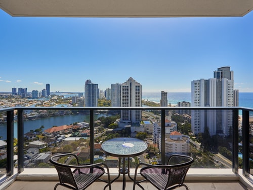 Bright Open view 2 bedroom Apartment in Gold Coast 30 Serain Residences