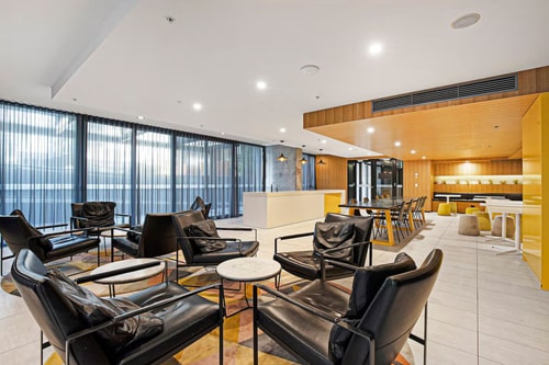 Modern One-bedroom Apt in the Heart of Melbourne 9 Serain Residences
