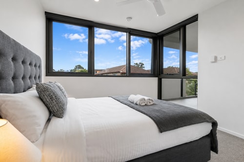 Riverside Modern 2BR East Brisbane w/Parking 1 Serain Residences