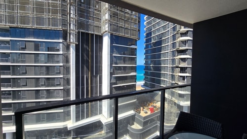 Sea Side Comfortable Apartment in Surfers Paradise 33 Serain Residences