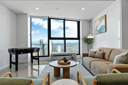 Ocean & City View | 3BR Beachside Escape Floor 62 4 Serain Residences
