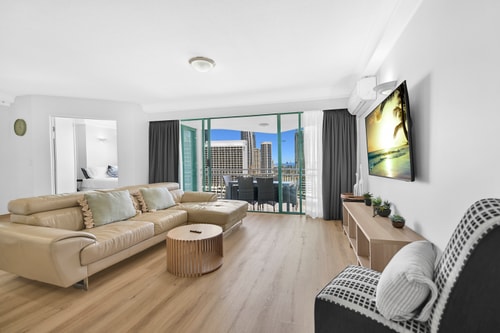 Ocean view 3 bedroom Apartment in Crown Surfers 6 Serain Residences
