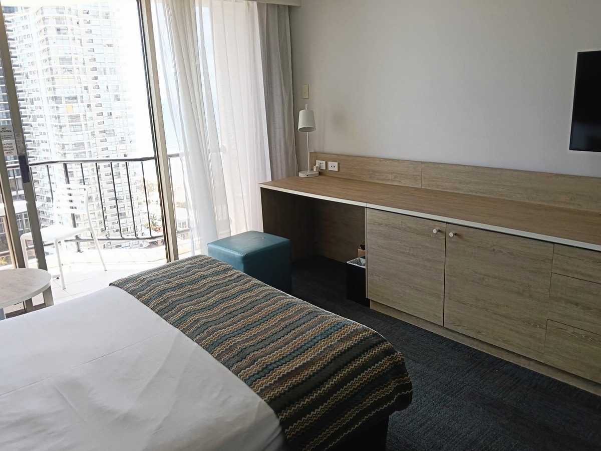 Cozy 2 Double-bed Room | Walk to Surfers Beach 3 Serain Residences