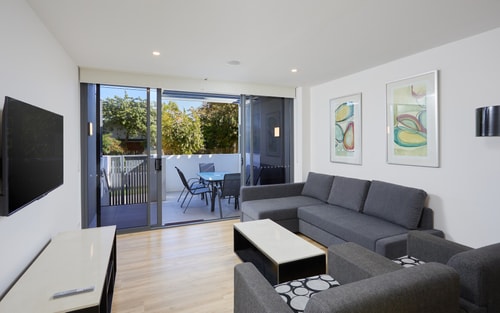 Three Bedroom Comfortable Villa Surfers Paradise 2 Serain Residences