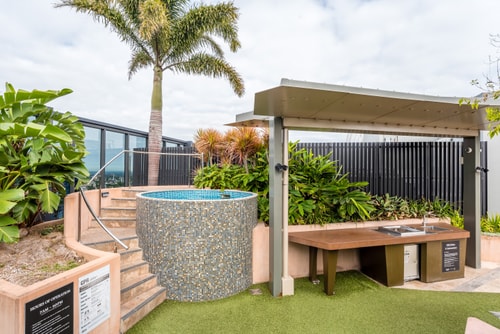 Central Located 1BR w/Parking | Near CBD & Transit 7 Serain Residences
