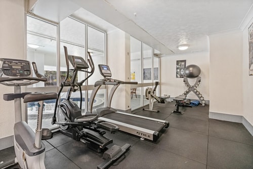 Stunning Ocean View 3BR near Broadbeach | Parking 17 Serain Residences