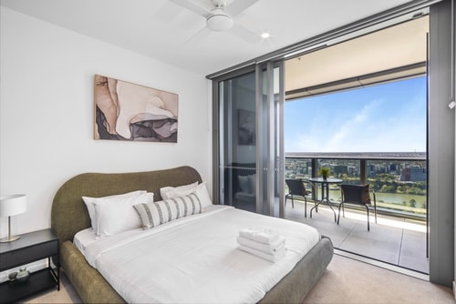 River View Central Brisbane 1Bedroom Apartment 2 Serain Residences