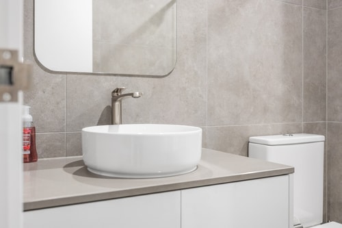 Chic Modern 1-Bedroom Apartment | Gym | Parking 20 Serain Residences