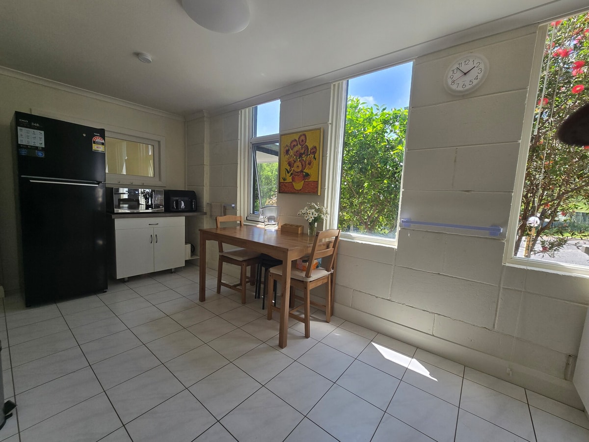 Serene Leura 2BDR Unit 3 Minutes to Shops 1 Serain Residences