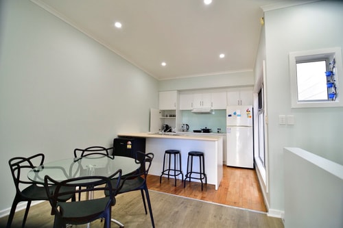 3BR Townhouse in Heart of Adelaide with Parking 2 Serain Residences
