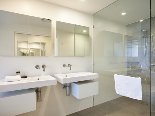 Three Bedroom Comfortable Villa Surfers Paradise 9 Serain Residences