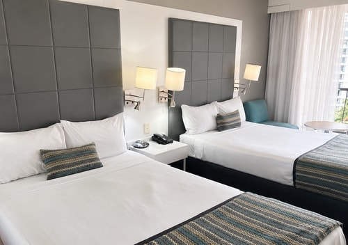 Comfy 2Double-bed Suite in Central Surfers | Max 4 8 Serain Residences