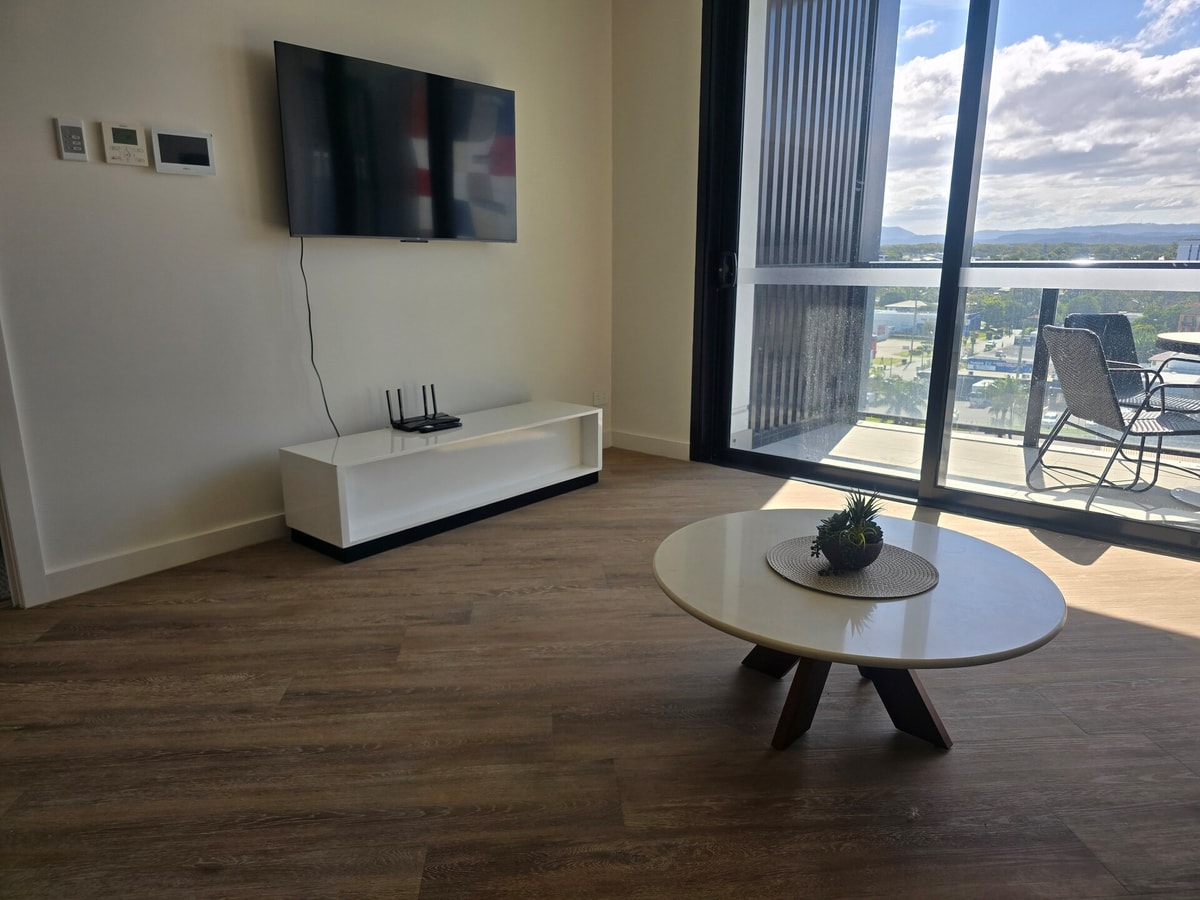 Comfortable 2 BDR Apartment in Central Southport 1 Serain Residences