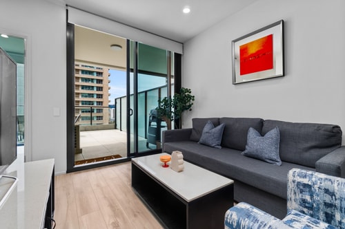 Luxe 2BR Apt | Huge Balcony+BBQ  | Adelaide CBD 3 Serain Residences