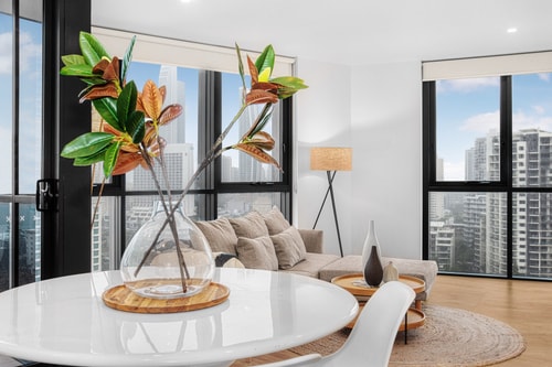 Coastal Escape 1BR Stroll to Beach&Tram | Parking 12 Serain Residences