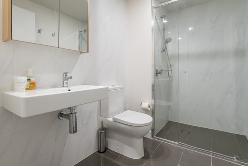 High Level 2-bedroom with Parking South Brisbane 21 Serain Residences