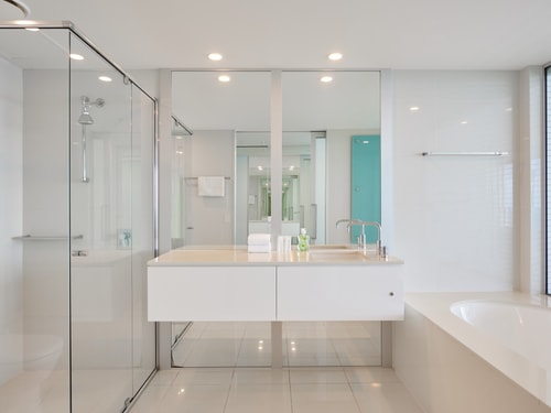 47th Floor Ocean view 3-bedroom with Parking 9 Serain Residences