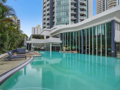 Ocean View King Bed Studio | Steps to Beach & Tram 5 Serain Residences