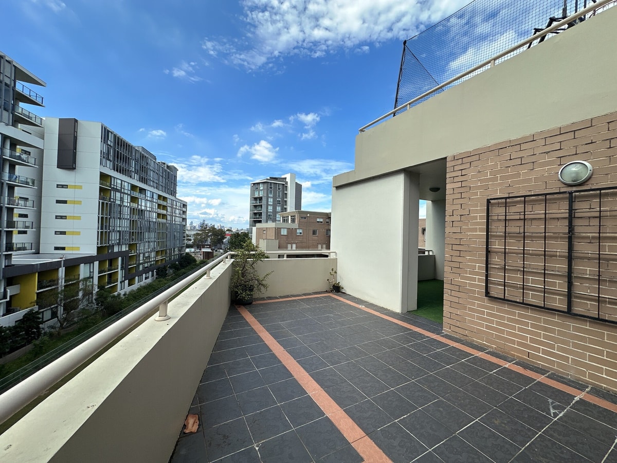 Spacious City View 3BR Loft Apartment | Parking*2 8 Serain Residences