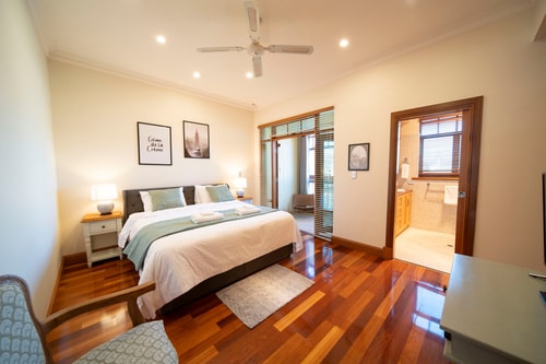 Cozy Home 5mins Walk from Beach with Fireplace 10 Serain Residences