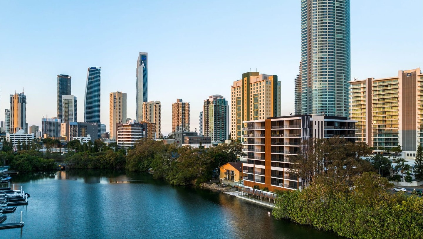Prime Loc! 1BR Apt with Parking Heart of Surfers 15 Serain Residences