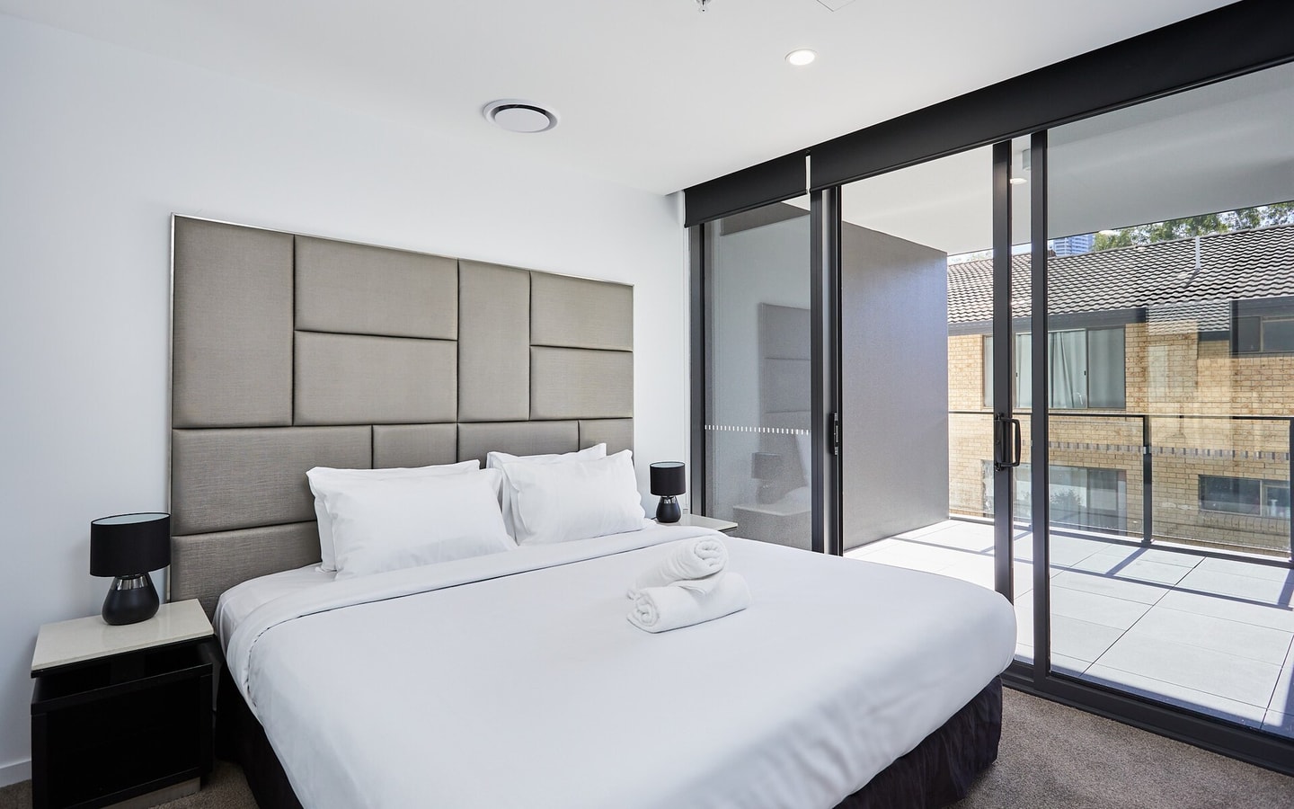 New 1 bedroom Apartment  In Surfers Paradise. 9 Serain Residences