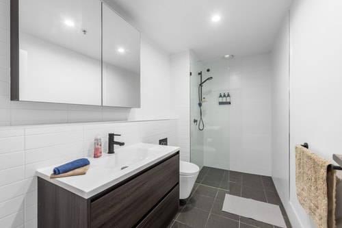 Modern Chic 1-Bedroom Apartment with Parking 5 Serain Residences