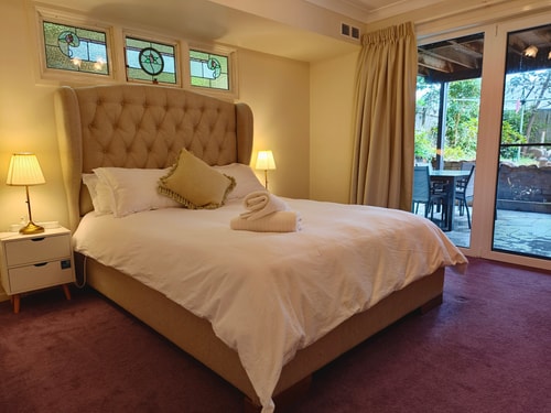 1BR Retreat Steps from Blue Mountains Highlights 0 Serain Residences