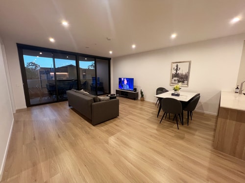 Riverside Modern 2BR East Brisbane w/Parking 10 Serain Residences