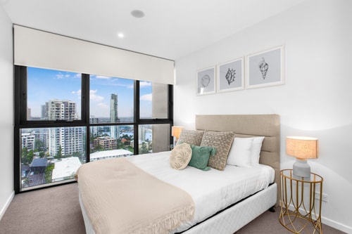 Coastal Escape 1BR Stroll to Beach&Tram | Parking 2 Serain Residences