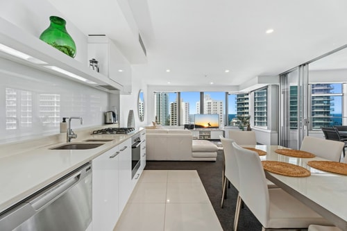 Superb Location 2 Bedroom Apartment  w/Parking 3 Serain Residences