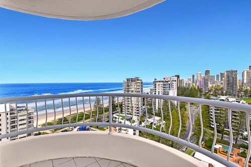 Breathtaking Ocean View 3Bedroom Apt with Parking 13 Serain Residences