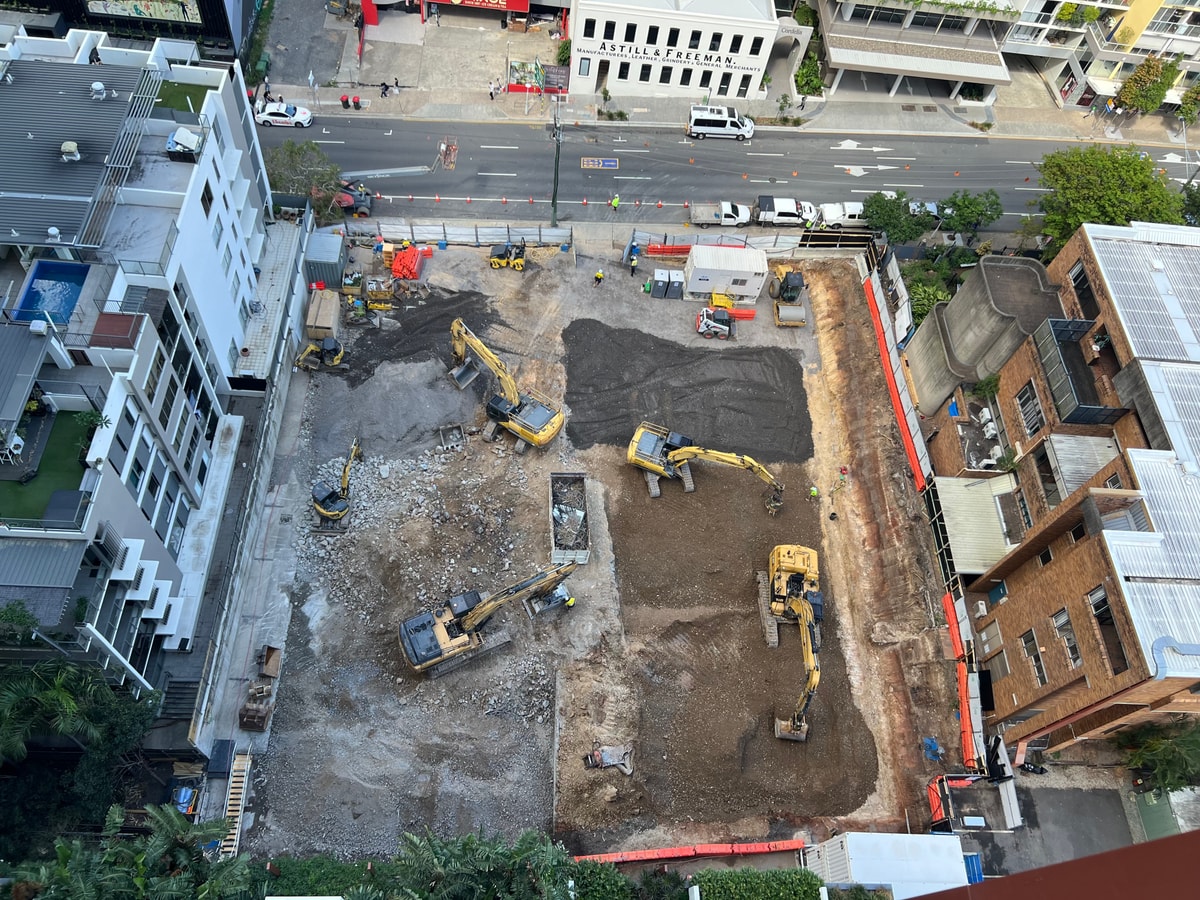 High Level 2-bedroom with Parking South Brisbane 25 Serain Residences