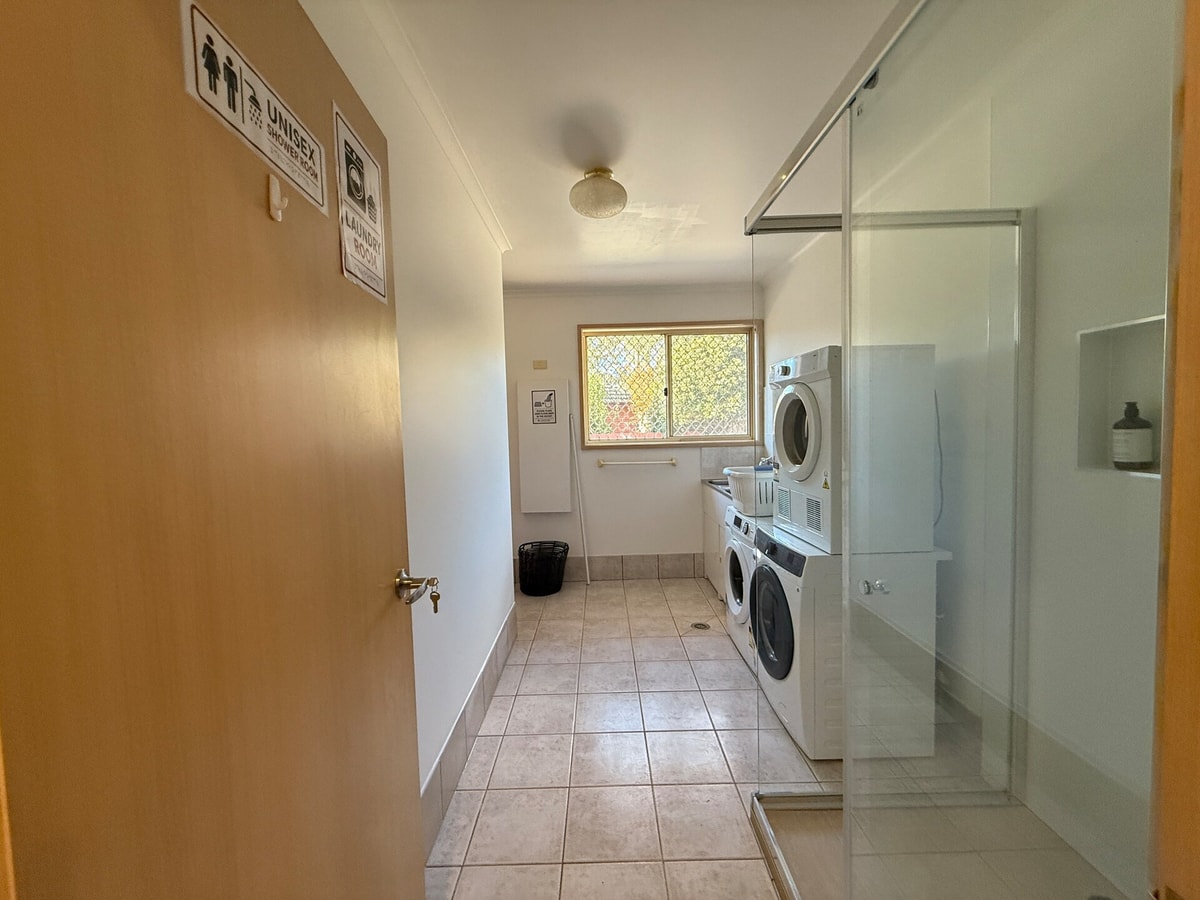 Cozy King Room | 5-Min Walk to ANU | Near City 2 Serain Residences