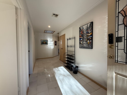 Cozy King Room | 5-Min Walk to ANU | Near City 4 Serain Residences