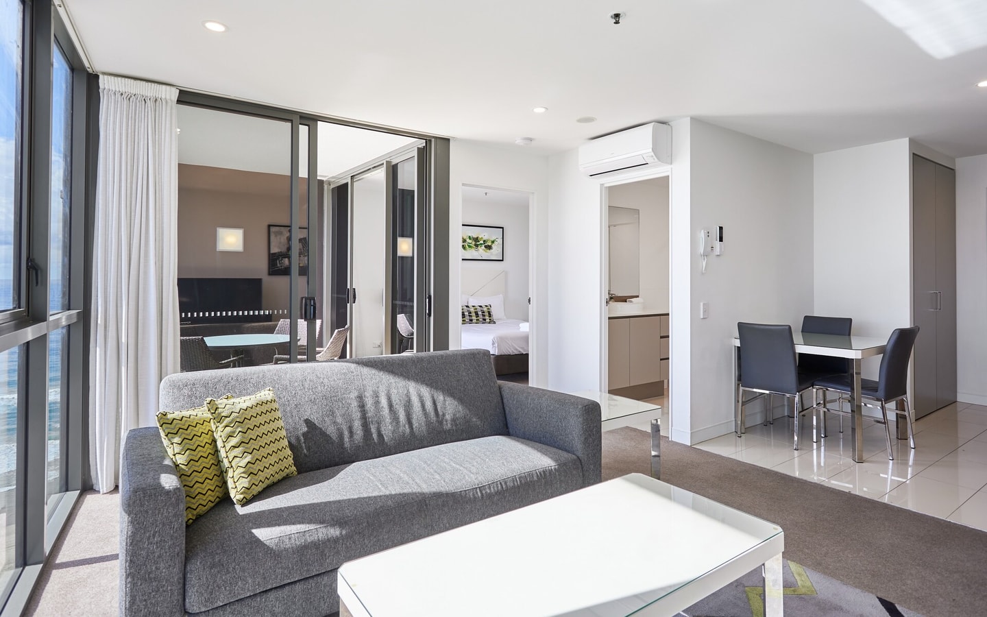 Spectacular Ocean View 1-bedroom Surfers Paradise 6 Serain Residences