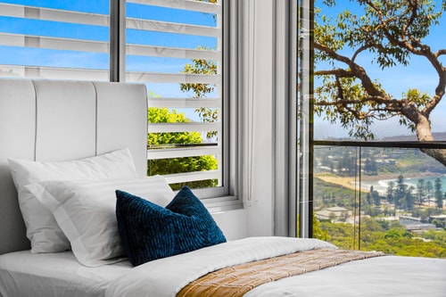 Costal Three-Storey Home with Panoramic Sea Views 24 Serain Residences