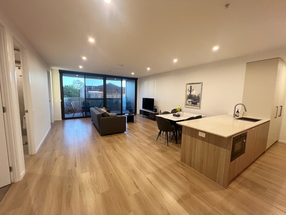 Riverside Modern 2BR East Brisbane w/Parking 8 Serain Residences