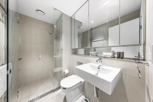 Cozy 1 bedroom apartment in Docklands 17 Serain Residences