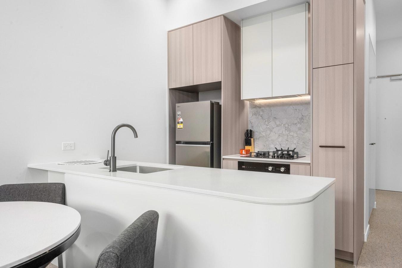 Fresh 2BR Stay | Parking | 7min Walk to Tram 8 Serain Residences