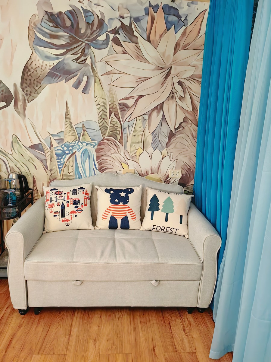Blue Bunny-Eared Stay | Ocean View | 2min to Beach 4 Serain Residences