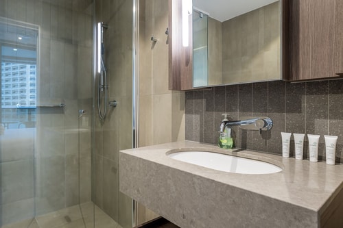 Resort-Style CBD 1-Bedroom Stay Walk to Everything 28 Serain Residences