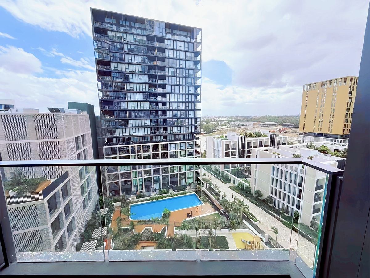 Stylish 1BR | Pool, Gym & Parking by Olympic Park 5 Serain Residences
