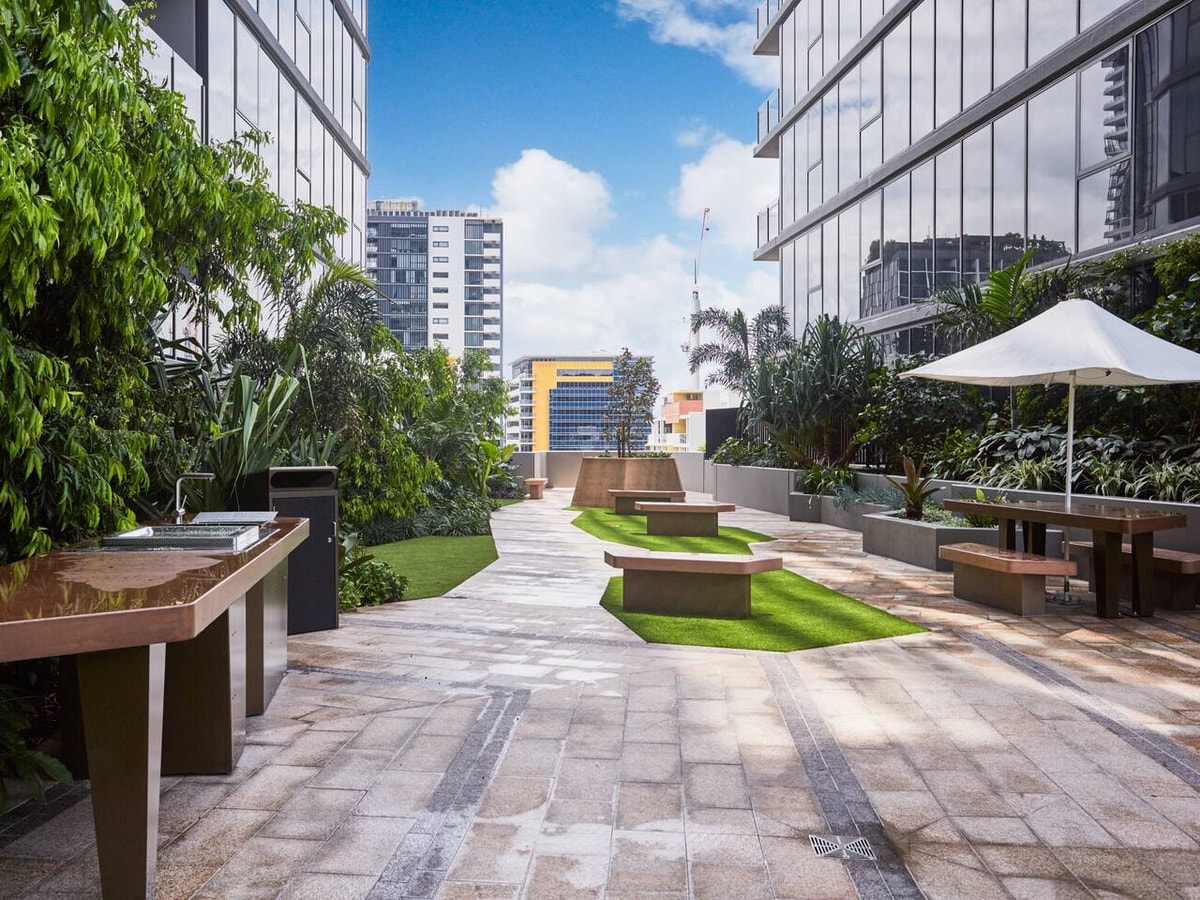 Artistic South Bank 2Bed Apartment+Free parking 20 Serain Residences