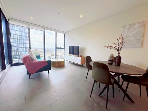 Stylish 1BR | Pool, Gym & Parking by Olympic Park 18 Serain Residences