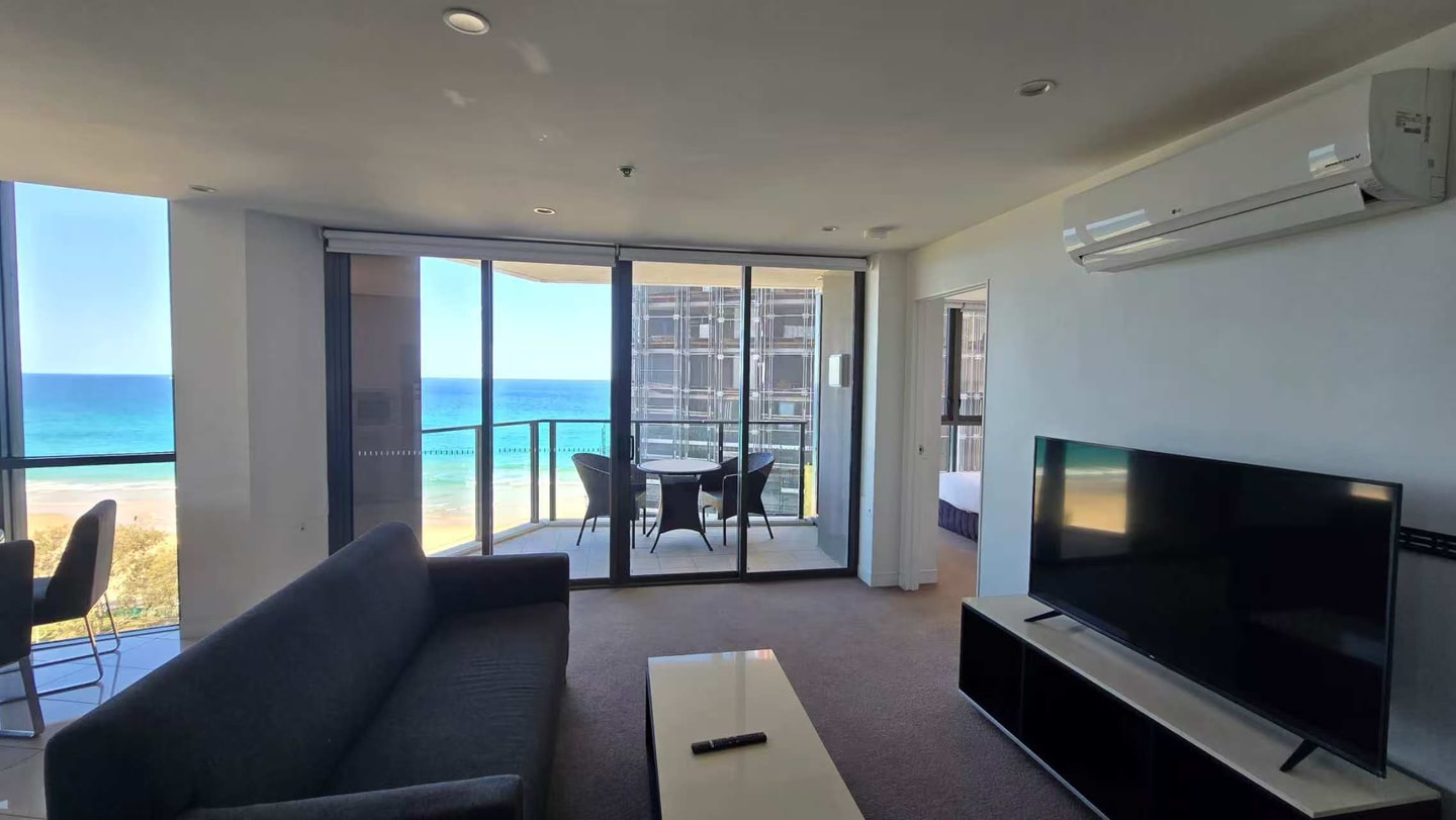 Beachside Modern 2bedroom Apartment In Surfers 33 Serain Residences