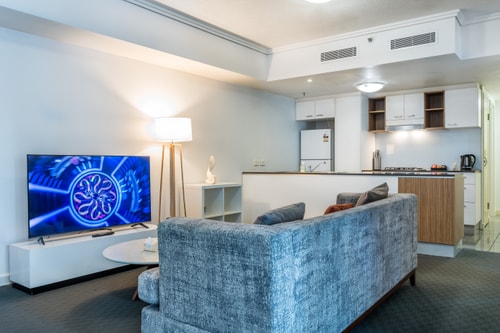 Modern 2BR in Brisbane CBD | Pool | Gym | Parking 10 Serain Residences